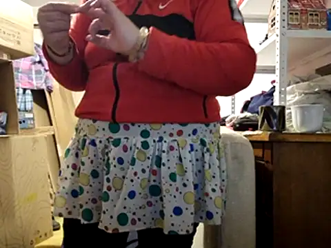 Samantha_Squirt@xh live sex cam