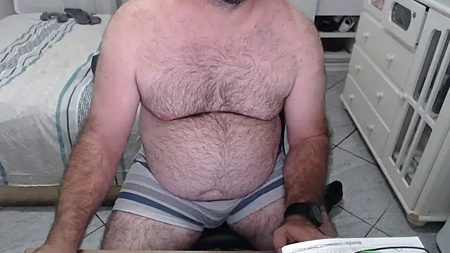 MysterBearMG live sex cam