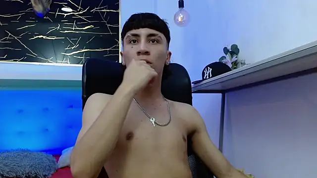 XanderGrey8 live sex cam