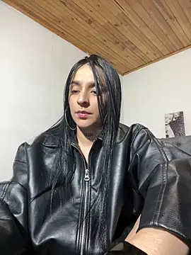 London_fox's cam snapshot