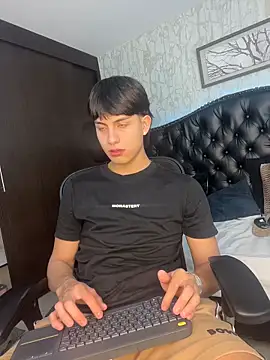 Lander_Cruz live sex cam