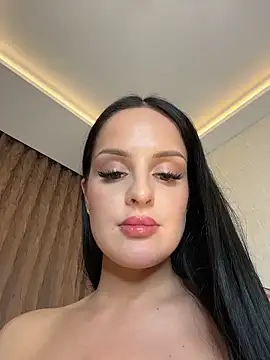 Evayra's cam snapshot