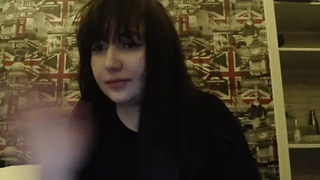 Lynylou's cam snapshot