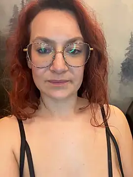 ladoucedu34's cam snapshot