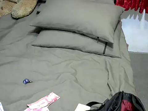 CREAMY_BANANA live sex cam