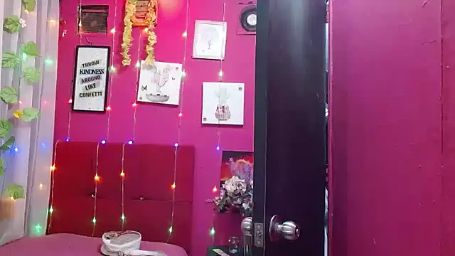 sara_and_elver live sex cam