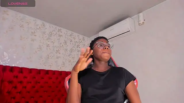 teylor_lovee live sex cam