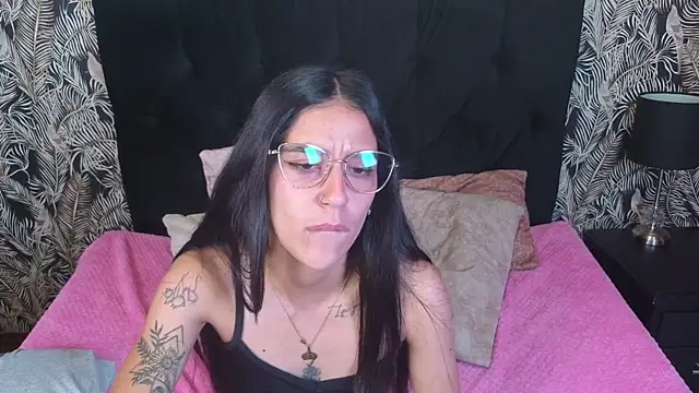 DanielaMonroe live sex cam