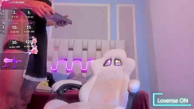 MilkWhore1 live sex cam