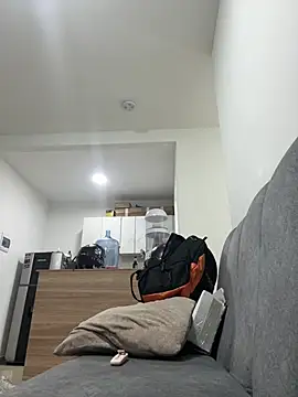 Pretty_Isadora live sex cam