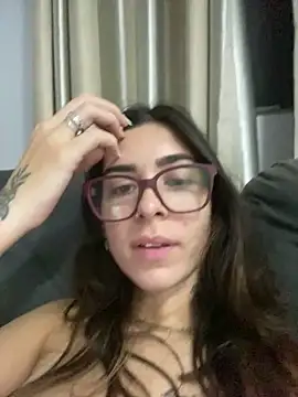 fer-nanda's cam snapshot