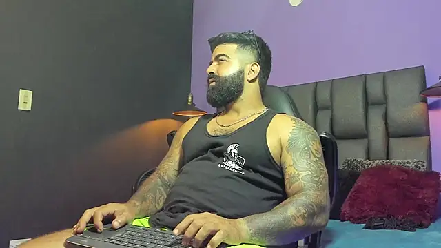 Lyon_vach live sex cam