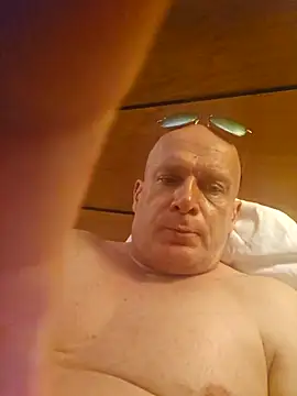 no_snitch_isoke's cam snapshot