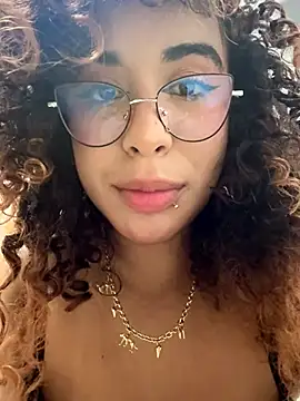 Woo_isDaphne's cam snapshot