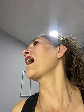 JennaMilf_'s cam snapshot