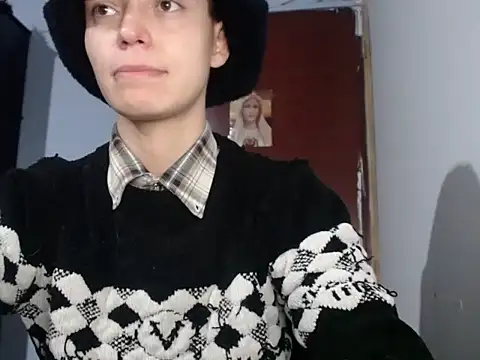 Brenda_Tina699's cam snapshot