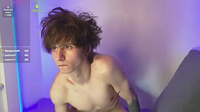 HoogWilder live sex cam