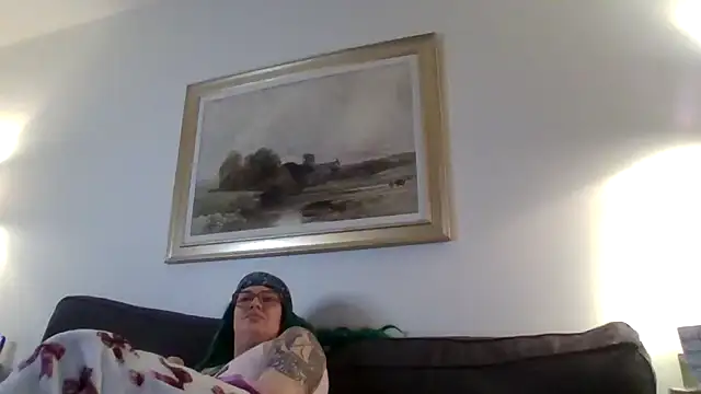 DaisyBlake's cam snapshot