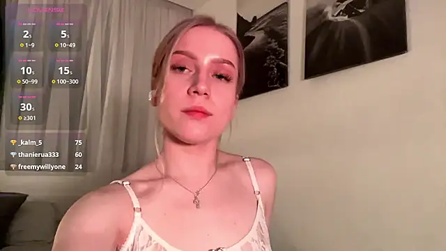 Alice_meow15's cam snapshot