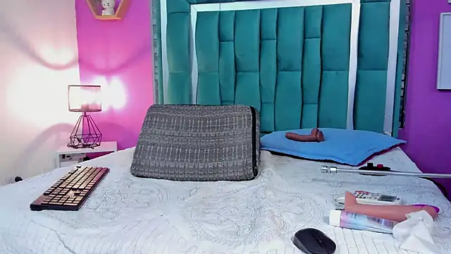 LORENSCOLLINS's cam snapshot