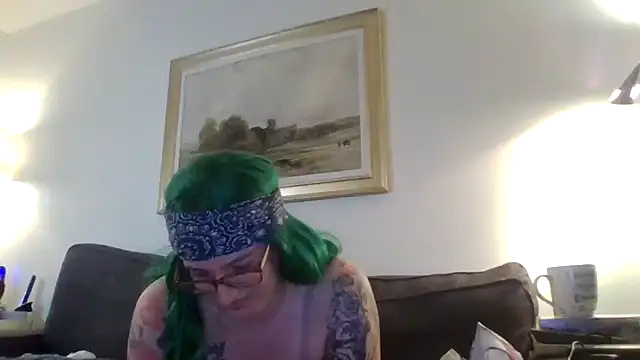 DaisyBlake's cam snapshot