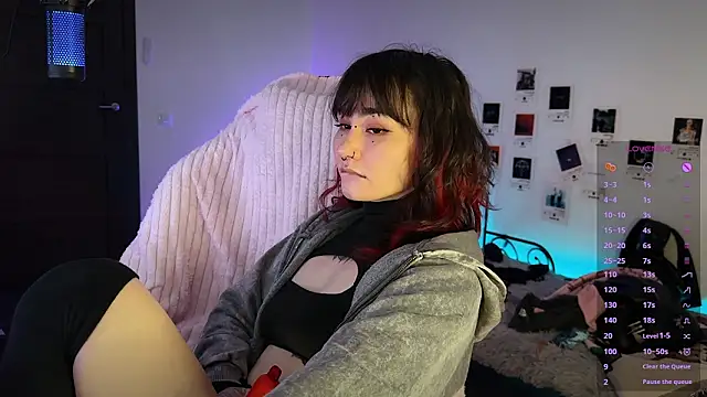 deadlysweet live sex cam