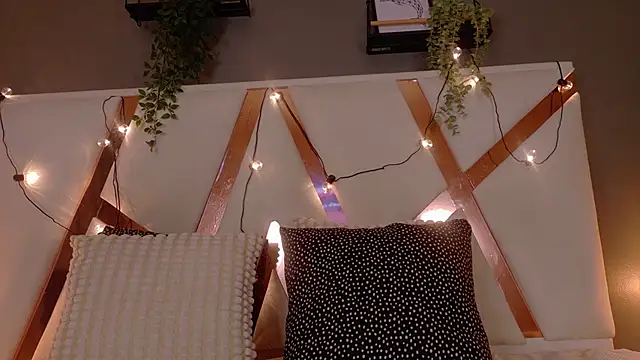 ParisFox_'s cam snapshot