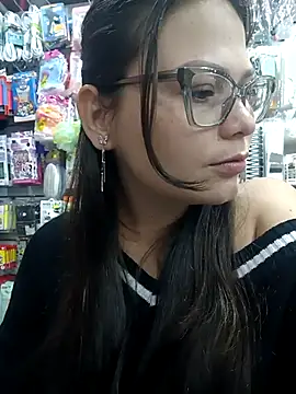 Vale_Saenzz's cam snapshot