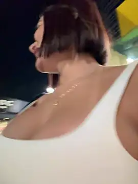 Irina_Velvett live sex cam