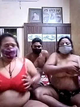 LoveOnStream's cam snapshot