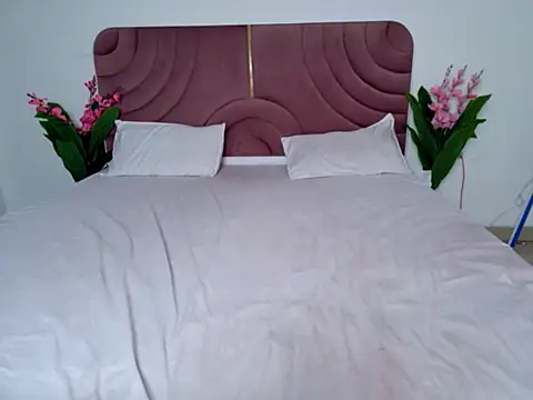 Husan-e-Jasmine's cam snapshot