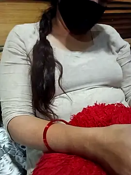 01Mona's cam snapshot