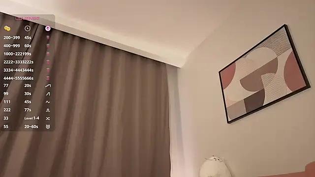 FluffyKittyy's cam snapshot