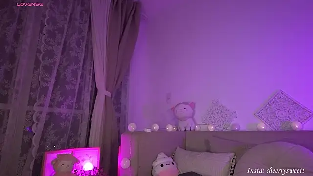 Cheerrysweett live sex cam