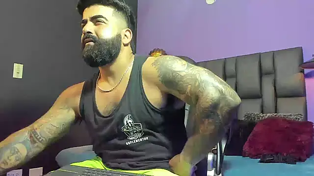 Lyon_vach live sex cam