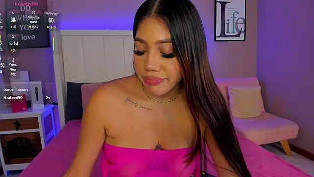 sarahyessica's cam snapshot