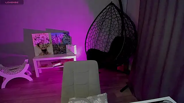 lily_williamss's cam snapshot