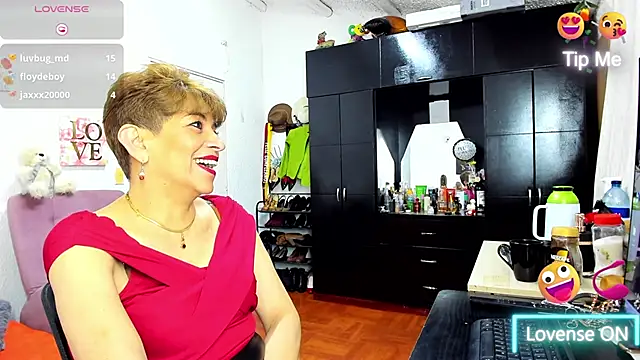 Angelina_Stone_65's cam snapshot