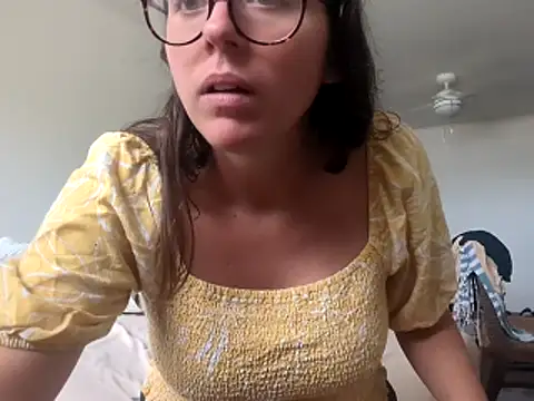 Erikaz2025's cam snapshot