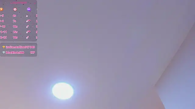 Mia_Valentine_'s cam snapshot