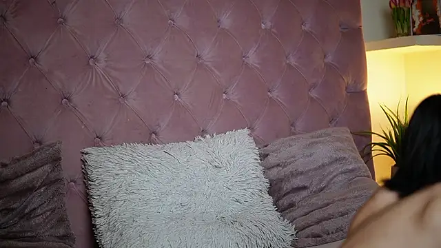 MaiaMini live sex cam