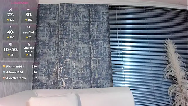 NathalyLeen live sex cam