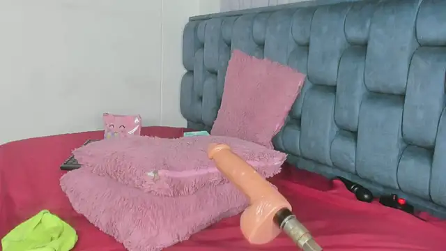 Roxy-Smith live sex cam