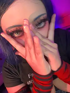 seraphine23 live sex cam