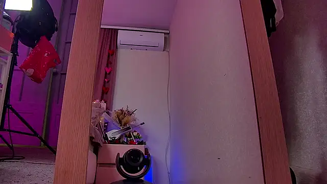 Cosmic_Sia's cam snapshot