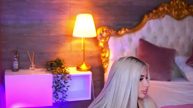 Juicy_Jessye live sex cam