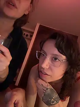 witchdub's cam snapshot