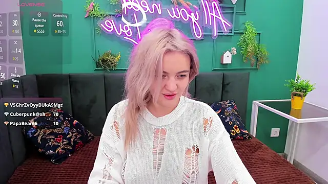 KatieBlossom_'s cam snapshot