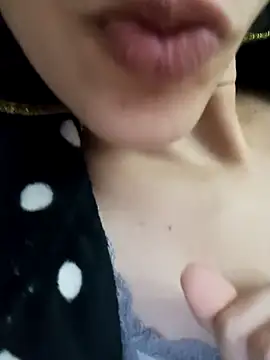 Nahiida23's cam snapshot