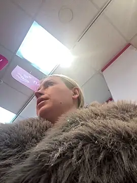 StasyWood live sex cam